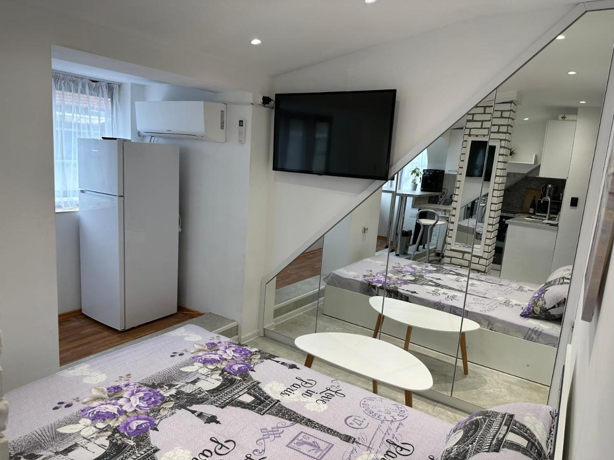 Lovely Studio In Burgas Exterior photo